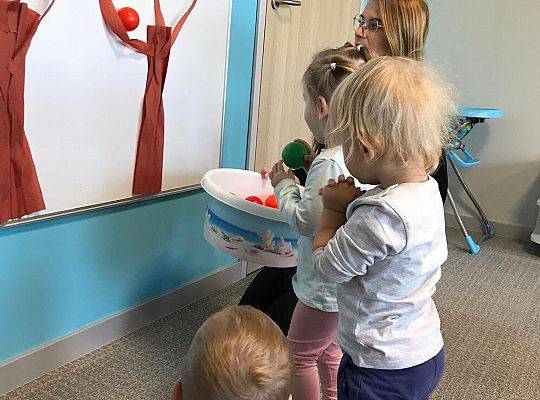 ŚWIEŻA PORCJA WIADOMOŚCI Z NASZEJ ŻŁOBKOWEJ RODZINKI