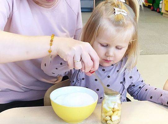 ŚWIEŻA PORCJA WIADOMOŚCI Z NASZEJ ŻŁOBKOWEJ RODZINKI