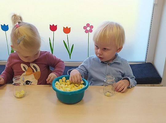 ŚWIEŻA PORCJA WIADOMOŚCI Z NASZEJ ŻŁOBKOWEJ RODZINKI