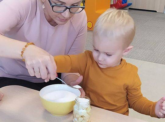 ŚWIEŻA PORCJA WIADOMOŚCI Z NASZEJ ŻŁOBKOWEJ RODZINKI