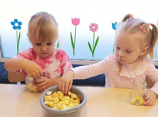 ŚWIEŻA PORCJA WIADOMOŚCI Z NASZEJ ŻŁOBKOWEJ RODZINKI