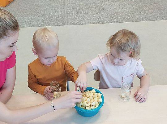 ŚWIEŻA PORCJA WIADOMOŚCI Z NASZEJ ŻŁOBKOWEJ RODZINKI