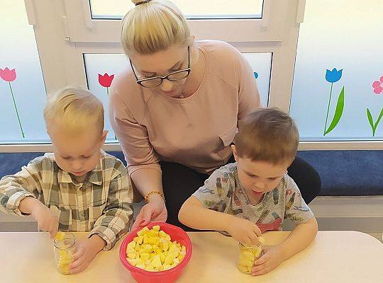 ŚWIEŻA PORCJA WIADOMOŚCI Z NASZEJ ŻŁOBKOWEJ RODZINKI