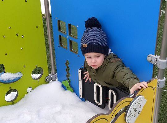 ZABAWY ZIMOWE W NASZYM ŻŁOBKU