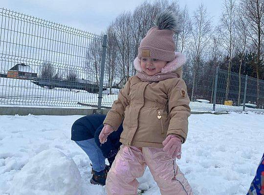 ZABAWY ZIMOWE W NASZYM ŻŁOBKU