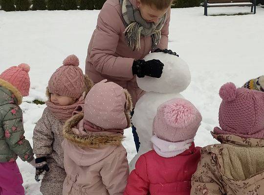 ZABAWY ZIMOWE W NASZYM ŻŁOBKU