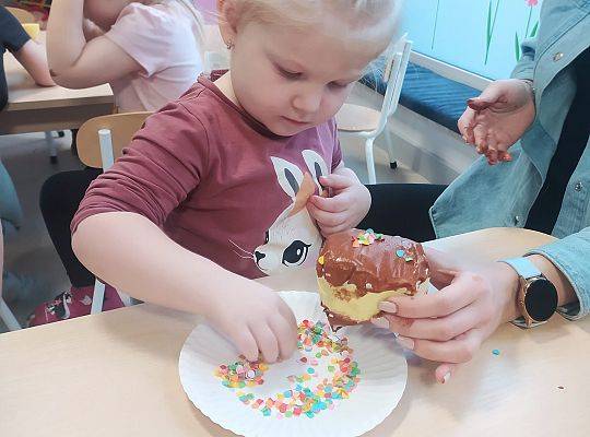 TŁUSTY CZWARTEK CZYLI SŁODKIE OBŻARSTWO