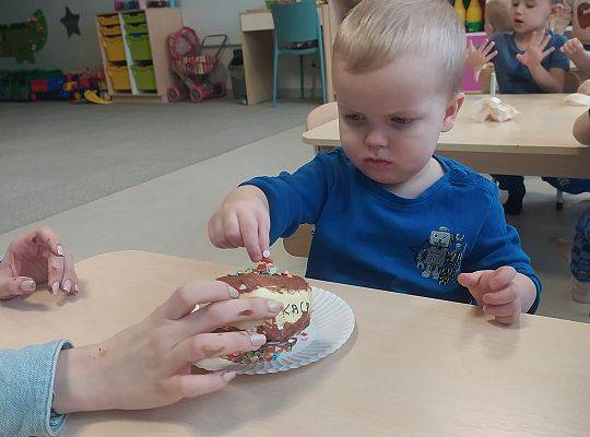 TŁUSTY CZWARTEK CZYLI SŁODKIE OBŻARSTWO